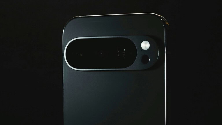 Google Pixel 12 compare online e mostra già alcune novità