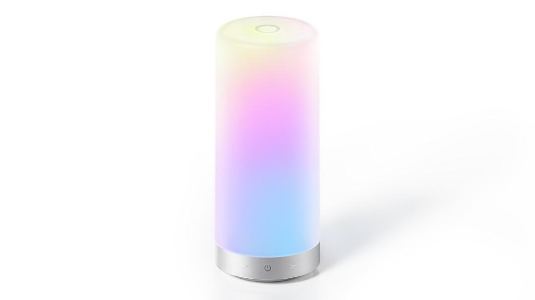 Mijia Bedside Lamp 3 - caratteristiche Xiaomi Mijia Bedside Lamp 3: luce simile al 98% a quella del sole