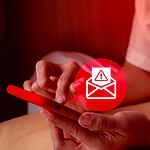 SMS della banca: come smascherare lo smishing con numero clonato