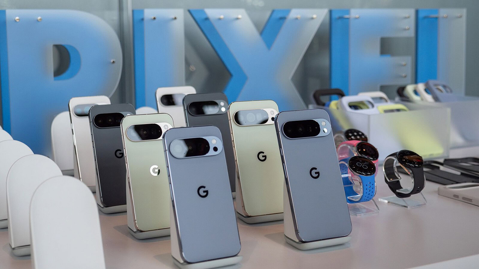 Google Pixel compie 10 anni: la scommessa che ha cambiato Android