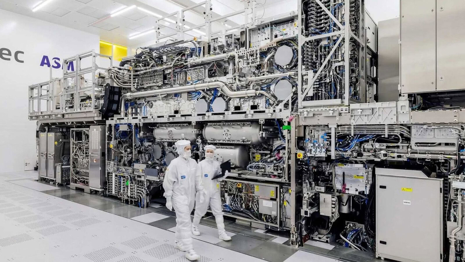 ASML alza del 10% i ricambi EUV