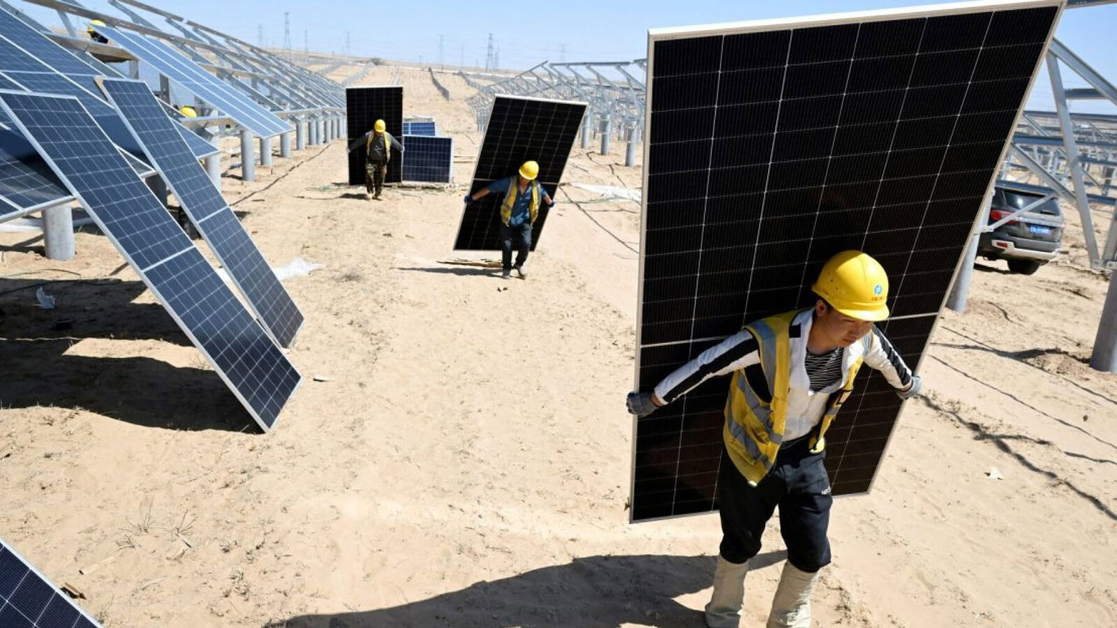 Cina, l'export verde evita più CO2