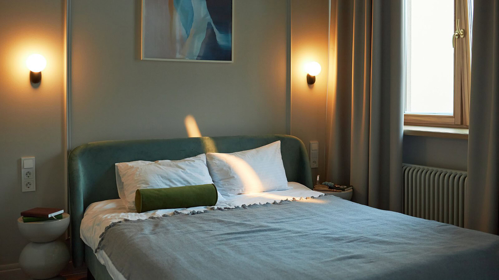 Rifare il letto appena svegli: cosa c'entrano batteri e luce