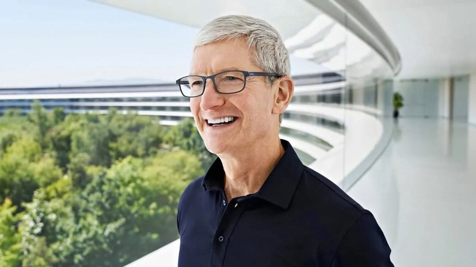 Tim Cook ha lasciato prima di iPhone Duo: la scelta pensata per Ternus