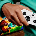 Xbox, ecco il nuovo Nano Controller: il pad tascabile da 100 grammi