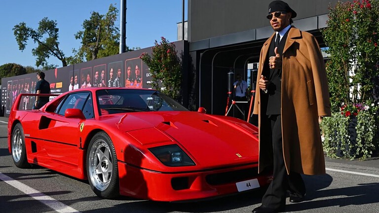 Ferrari F40 di Lewis Hamilton: ecco come è stata restaurata | VIDEO