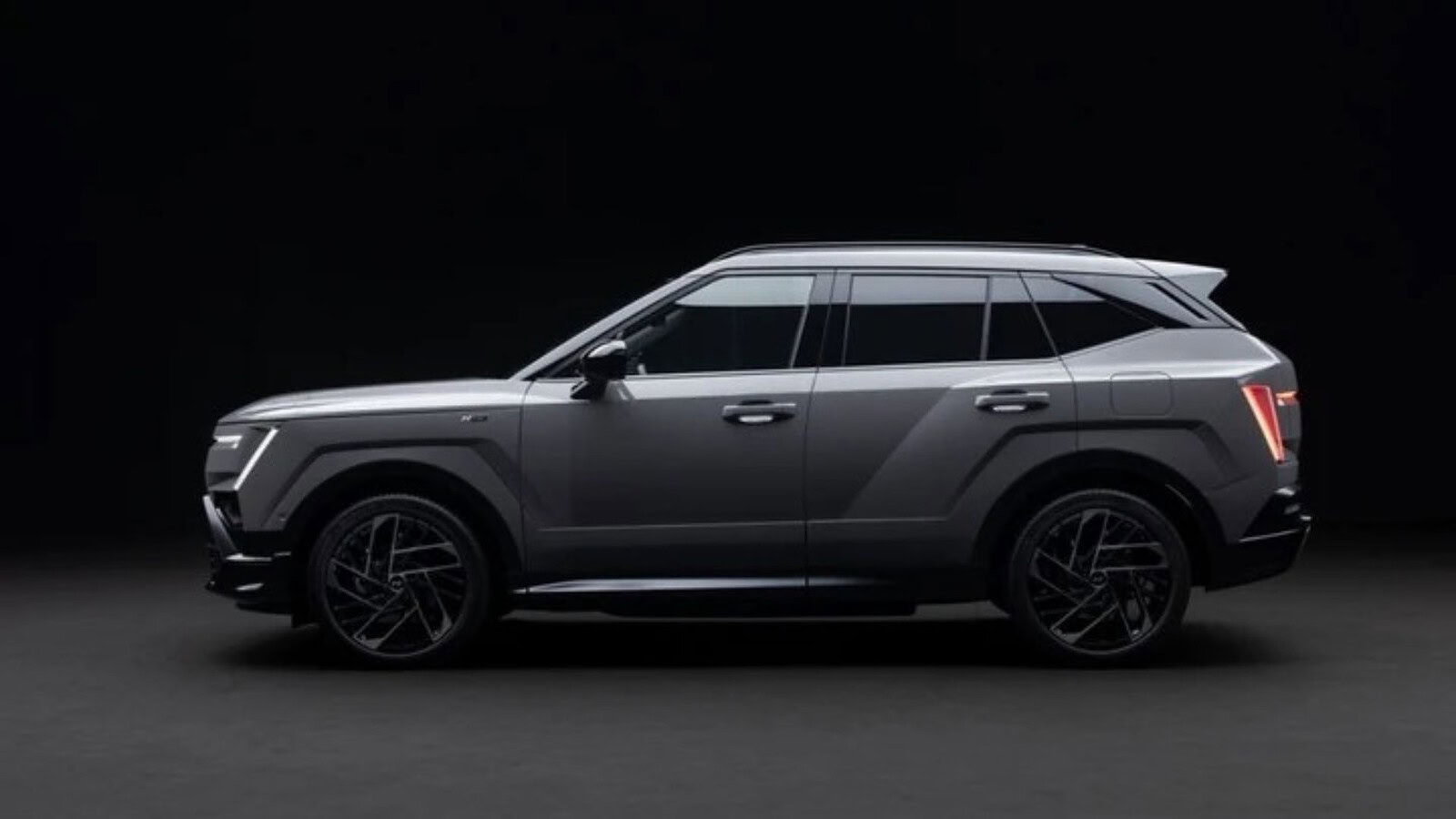 Hyundai Tucson N Line debutta a Parigi con cerchi da 20 pollici