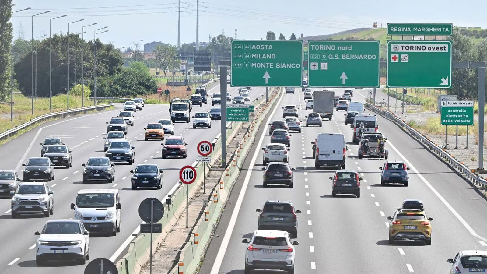 Auto elettriche a 130 km/h, termiche a 100: l'idea in Austria