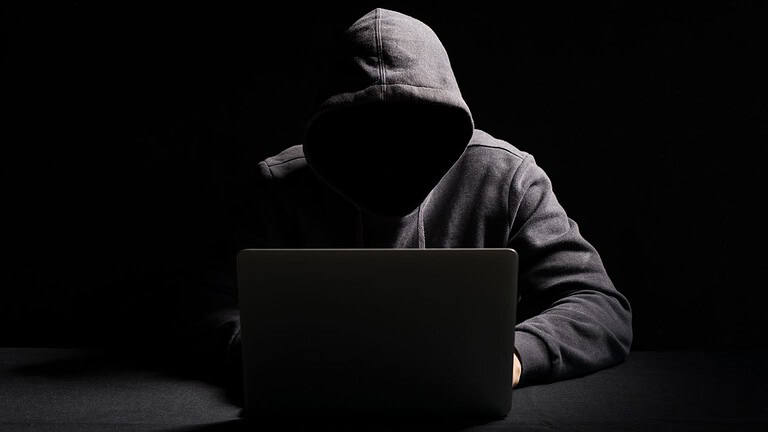Linux, sudo diventa un ladro di password modificando .bashrc