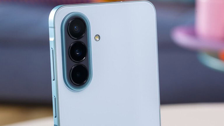Galaxy A58, fotocamere identiche ad A57 secondo i rumor