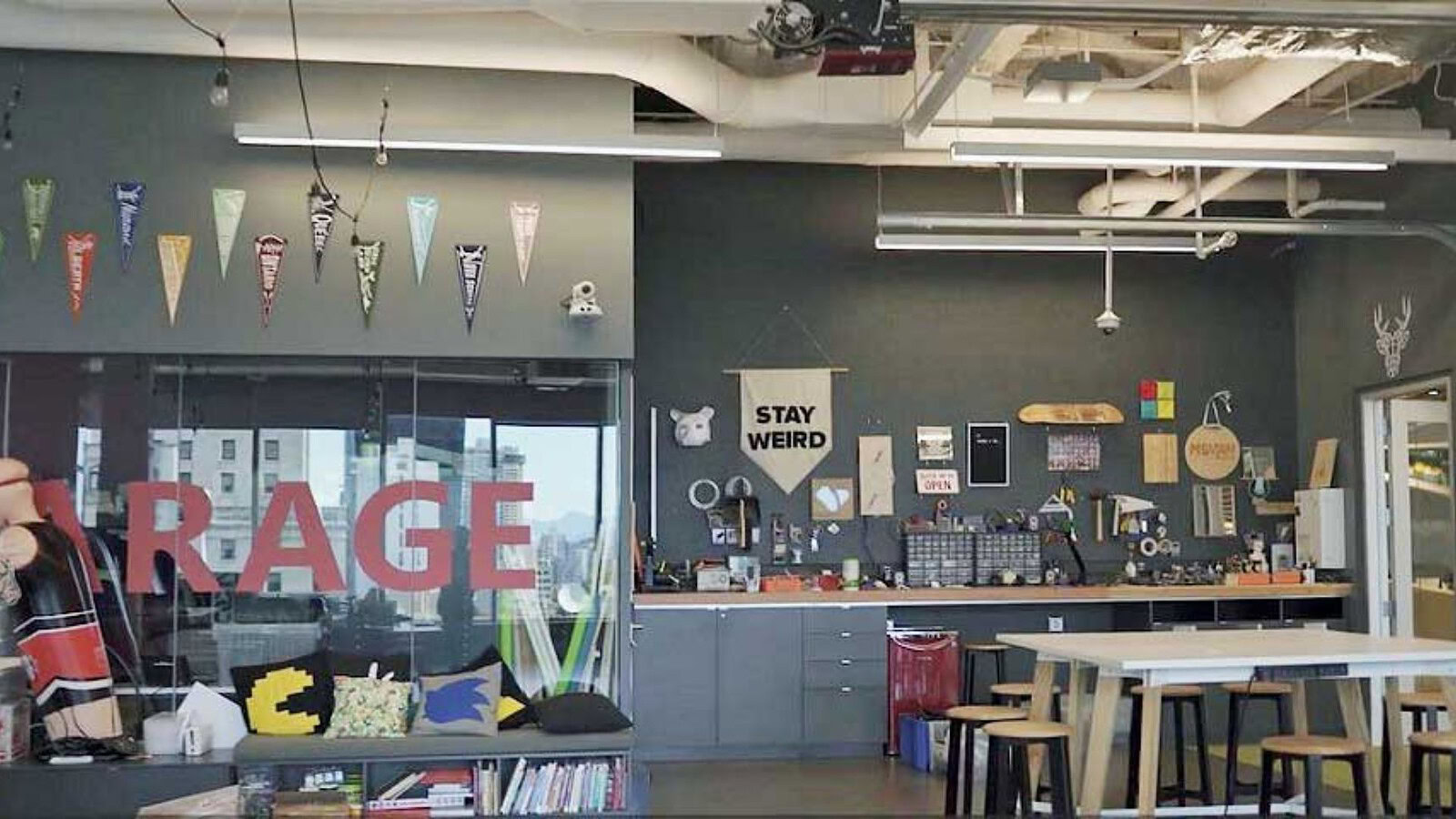 Microsoft Garage chiude: l'AI cambia le priorità di Redmond