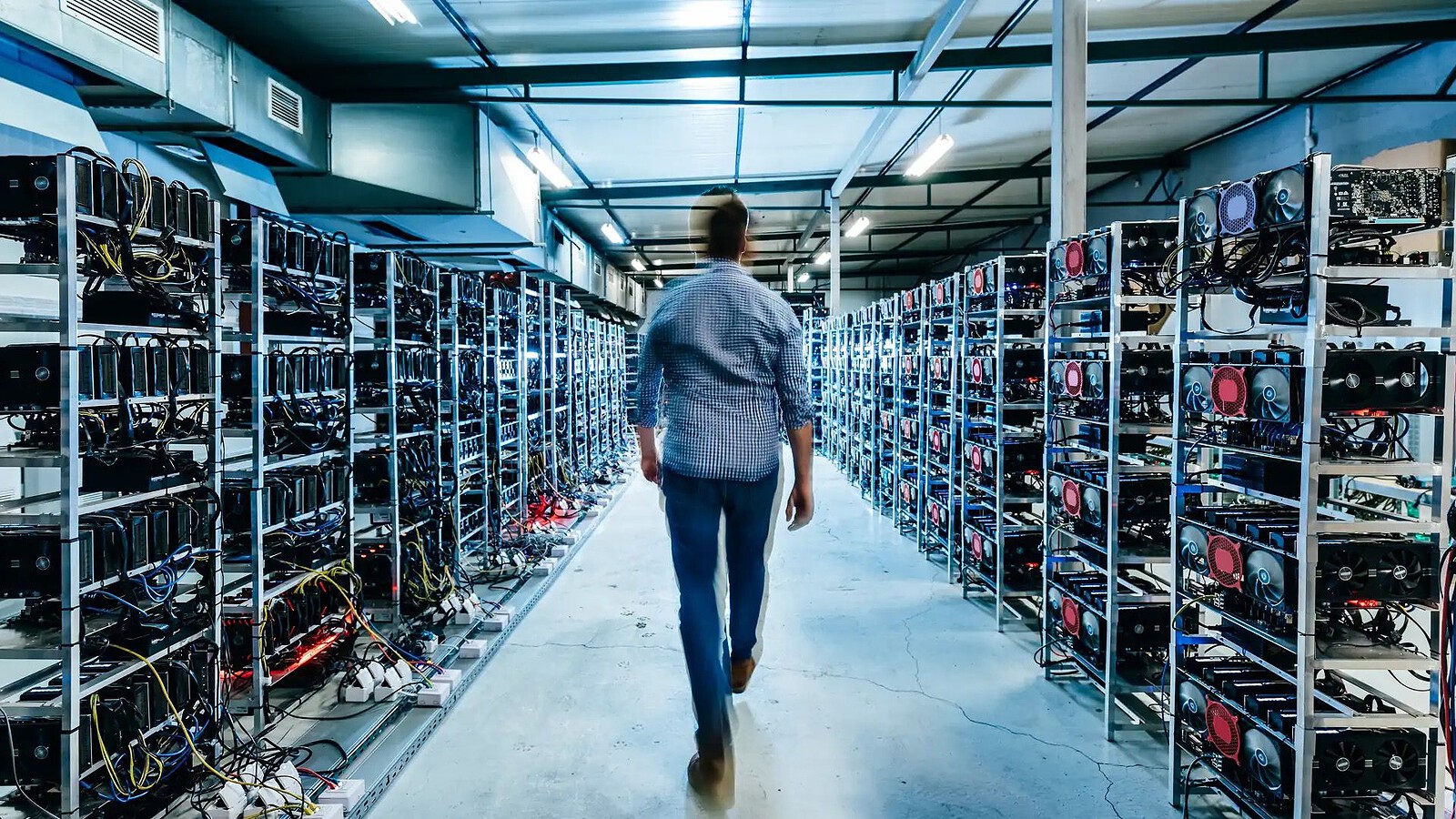Truffa mining Bitcoin: PC comuni venduti fino a 30mila euro