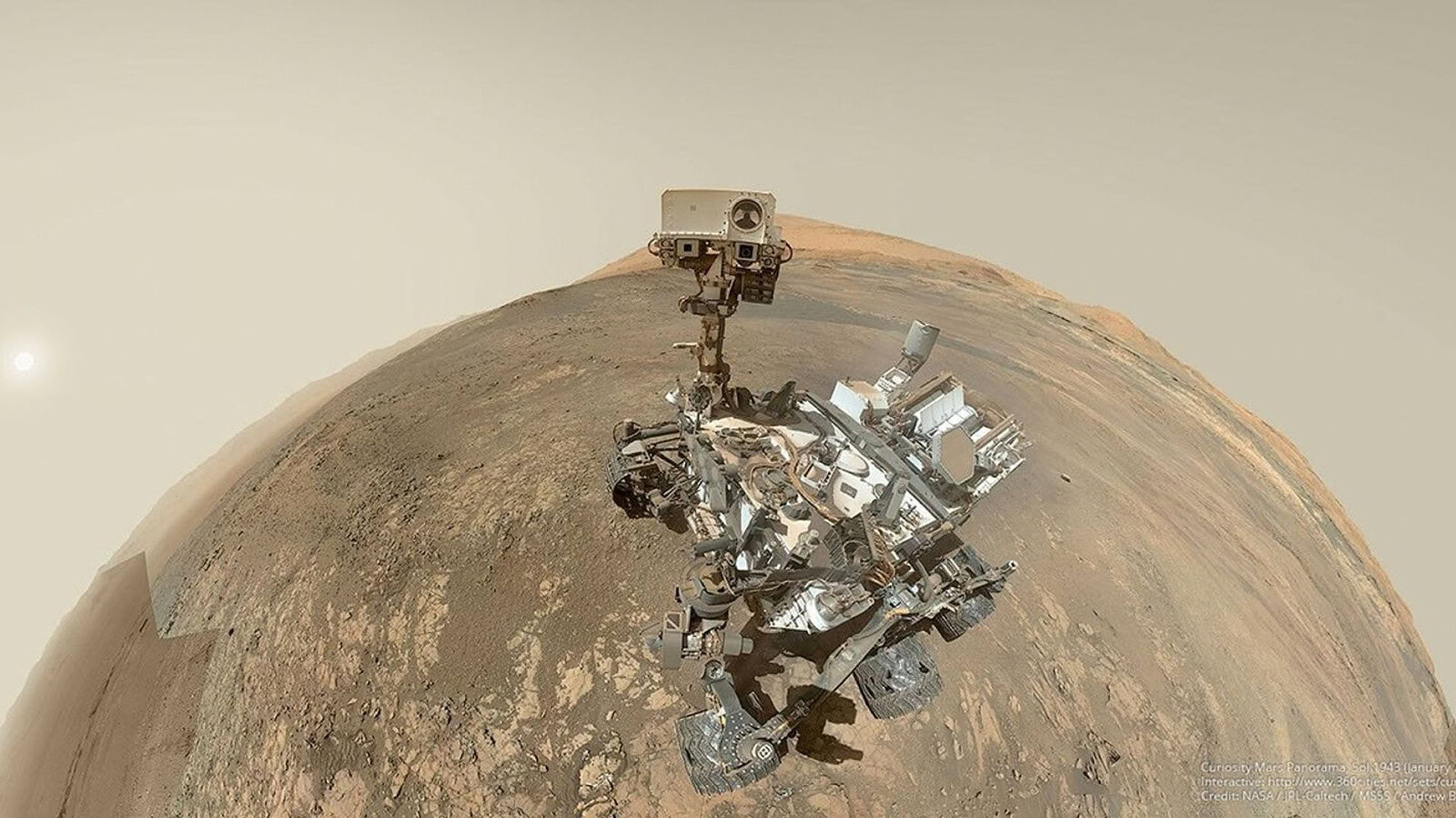 Curiosity sale di 1 km su Marte e la NASA rispolvera un selfie