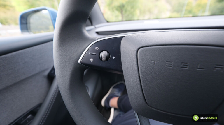 tesla - immagine 55 tesla - immagine 57