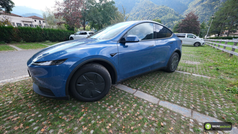 tesla - immagine 41 tesla - immagine 46