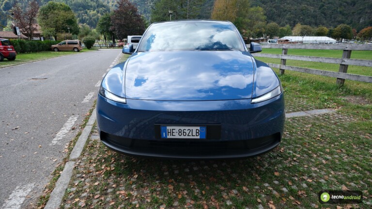 tesla - immagine 42 tesla - immagine 45