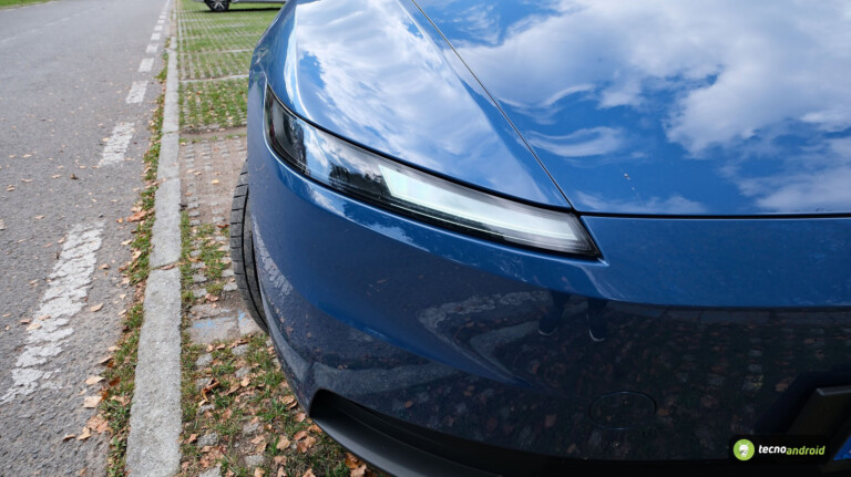tesla - immagine 38 tesla - immagine 44