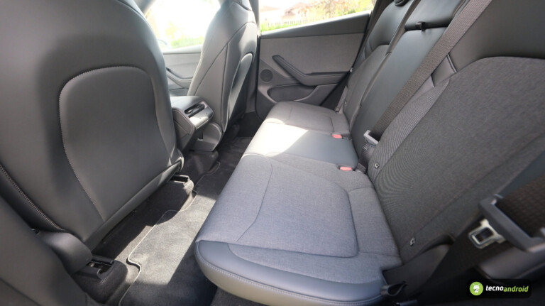 tesla - immagine 16 tesla - immagine 32