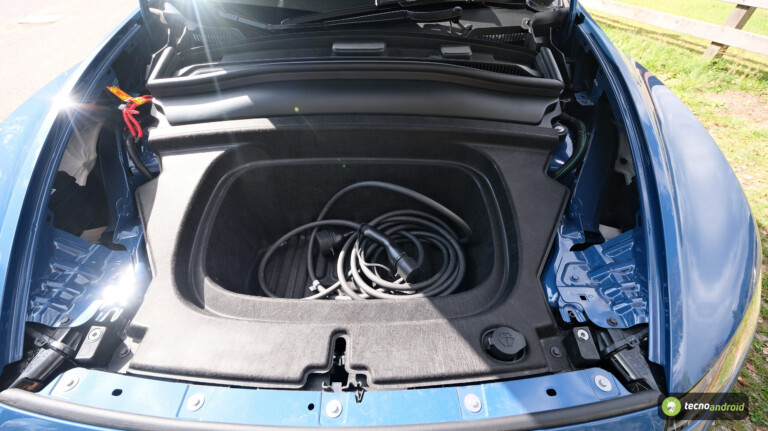 tesla - immagine 19 tesla - immagine 20