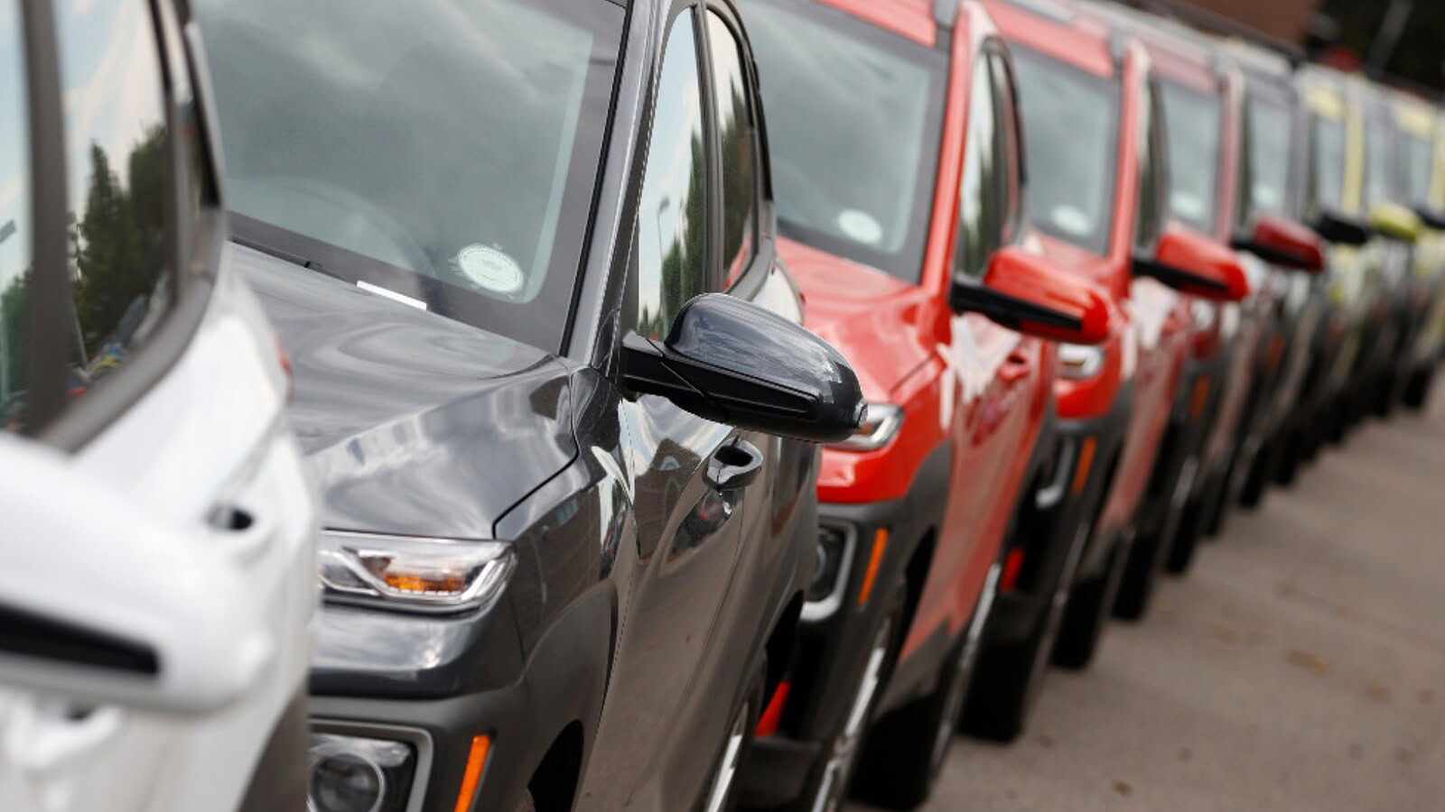 Auto usata, quando comprarla: agosto è il mese meno affollato