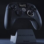 Nacon Revolution 5 Unlimited: pad PS5 con display e mixer audio