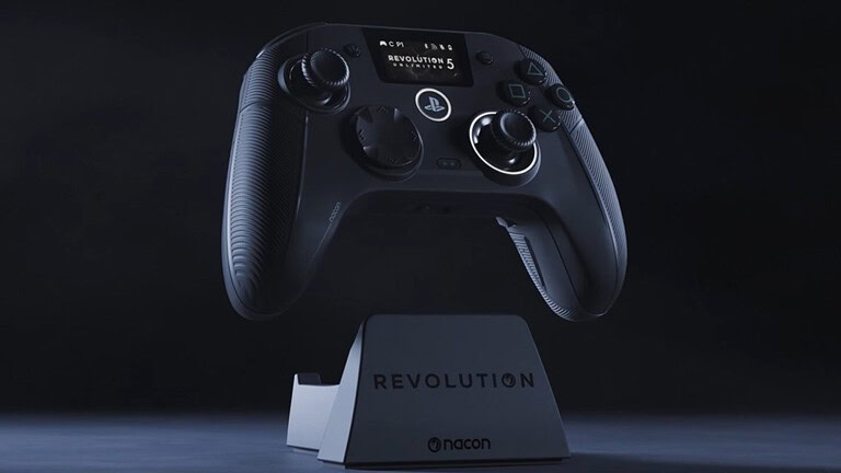 Nacon Revolution 5 Unlimited: pad PS5 con display e mixer audio