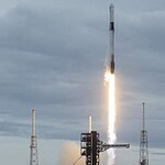 SpaceX Crew 13 arriva sulla ISS in tempo record dopo il guasto