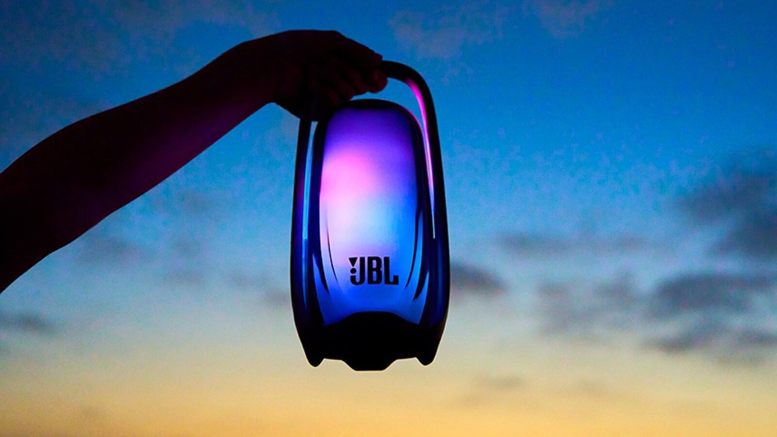 JBL Pulse 6, il nuovo speaker portatile unisce audio e luci a 360°