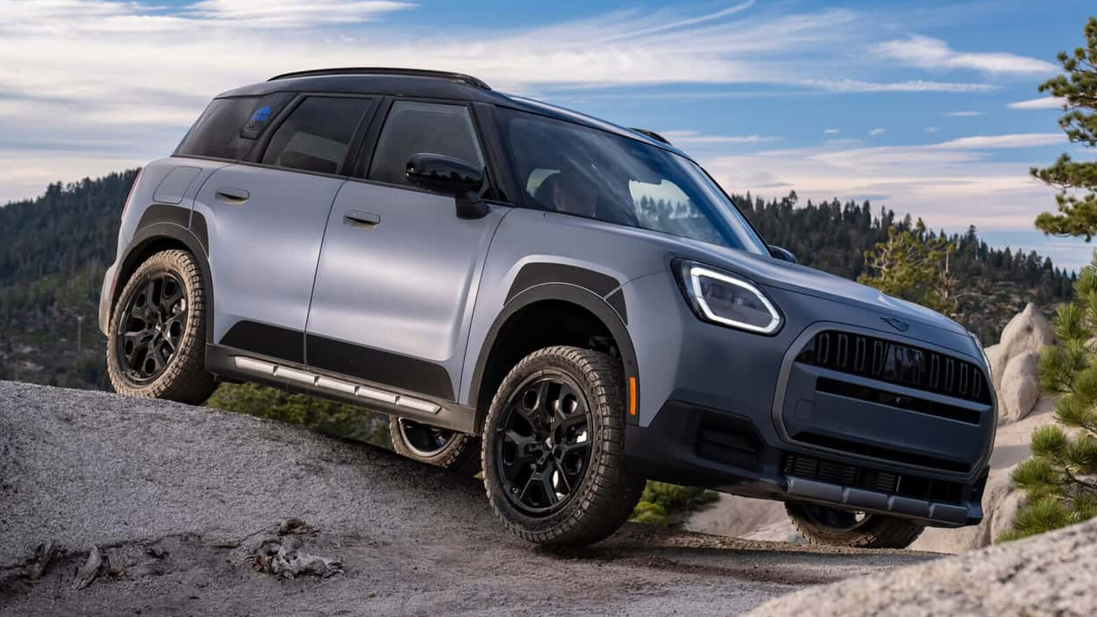 MINI Countryman Untamed Edition: gomme Pirelli e tenda da tetto