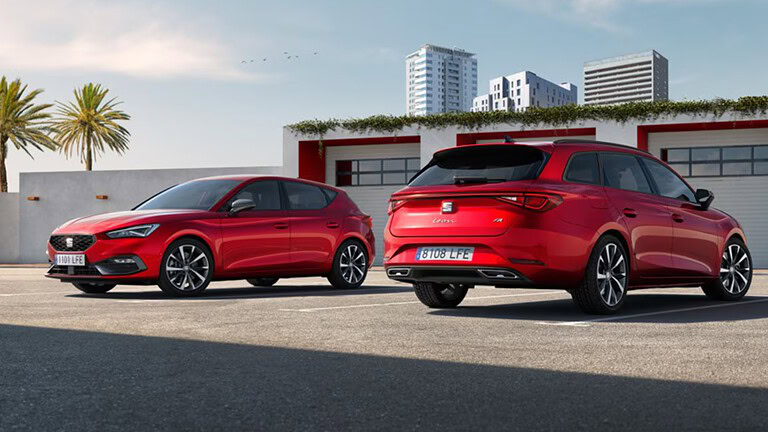 Seat Leon 2027 cambia dentro: schermo da 12,9 pollici di serie