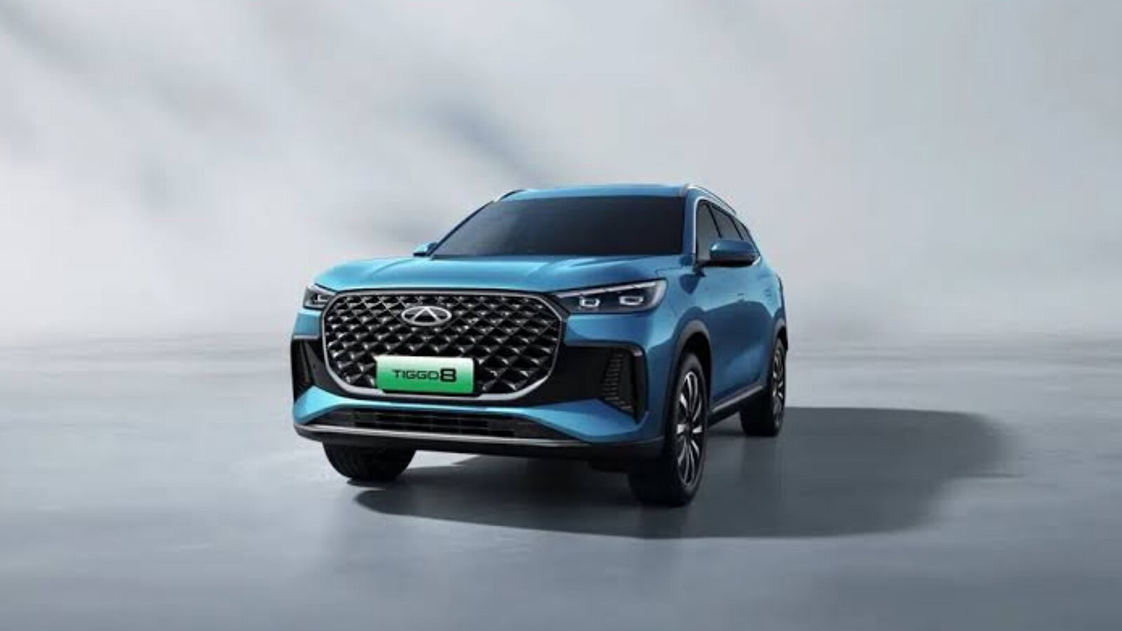 Chery Tiggo 8 plug-in hybrid: 279 CV e 7 posti da 37.800 euro