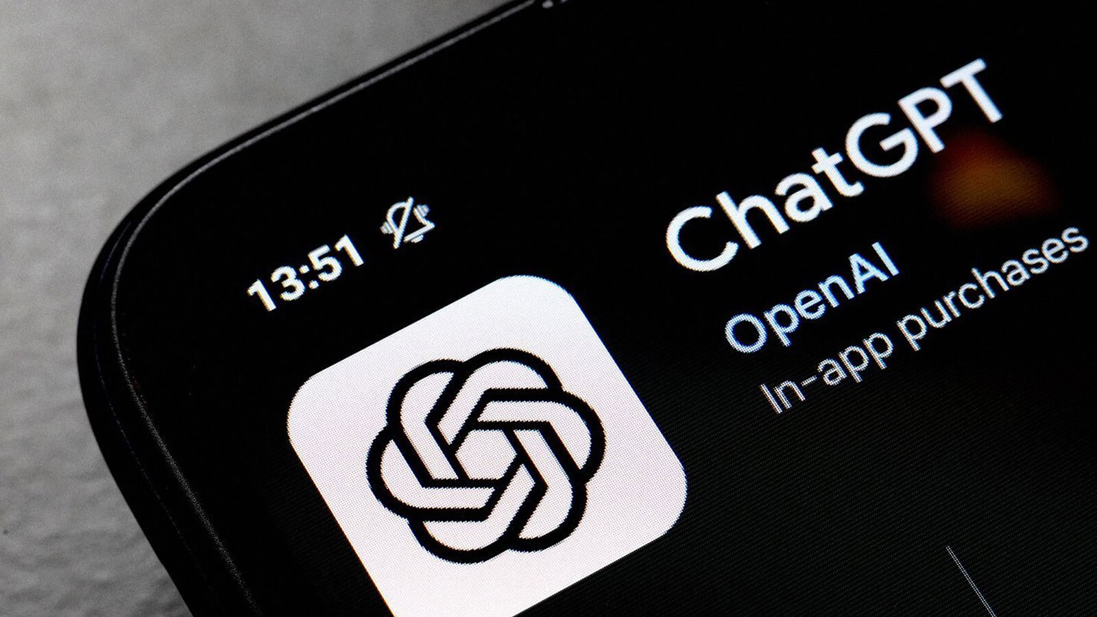 ChatGPT ancora primo in Italia, ma Gemini lo supera su smartphone