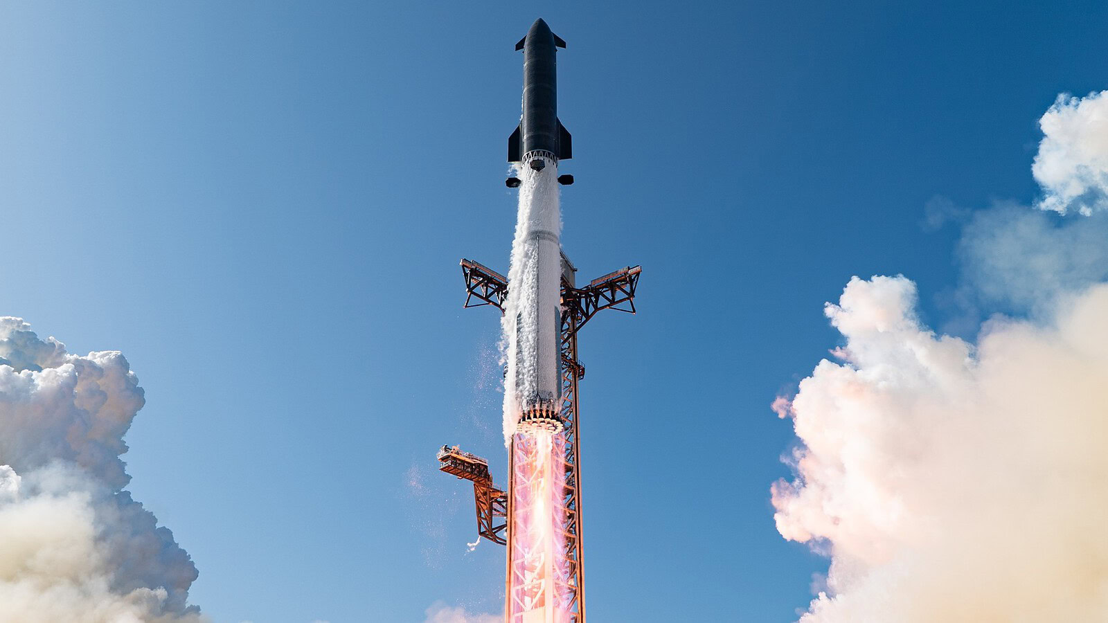 Falcon 9 disegna una medusa nel cielo: cosa porta Dragon alla ISS