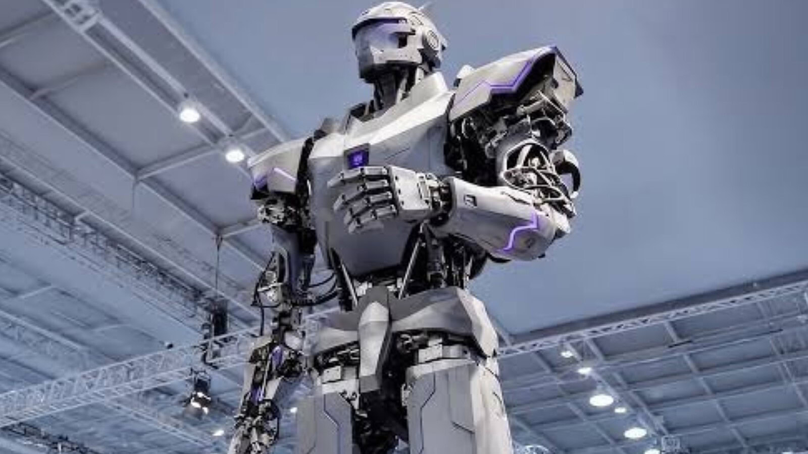 Neo1, il robot cinese alto 4 metri che solleva fino a 500 chili