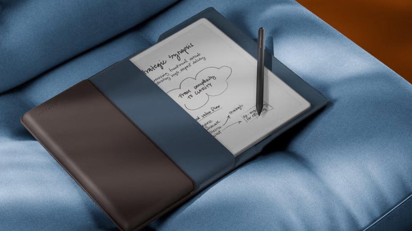 reMarkable Paper Pure, arriva la custodia in pelle marrone