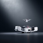 DJI Dock 4 cambia le operazioni con droni: batteria in 25 secondi