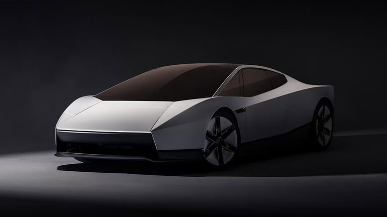 Tesla Roadster, Musk risponde alle critiche: è super cool