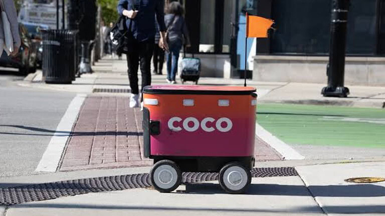 Coco e Serve Robotics, class action a Chicago sui dati biometrici