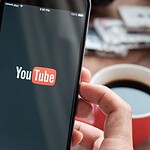 YouTube nasconde il tasto Non mi piace, ma solo per i creator