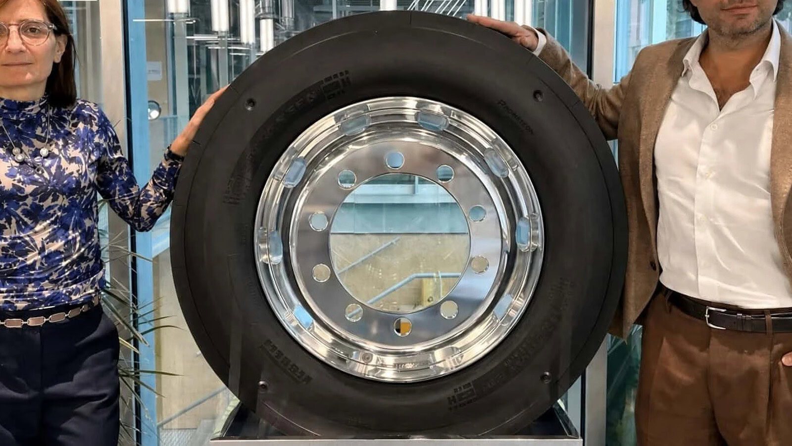 Prometeon EPIMETEO: gomme per camion con meno attrito e consumi