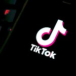 TikTok sapeva dei rischi per i minori, parlano gli ex dipendenti