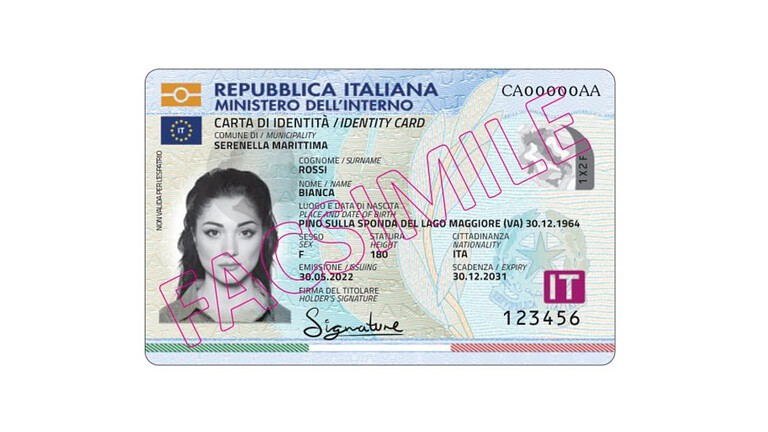 Carta d'identità elettronica: chip NFC rimosso col trapano