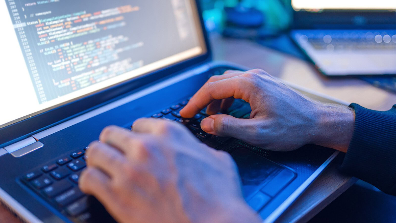 Attacco hacker alla Camera, violate tre email parlamentari