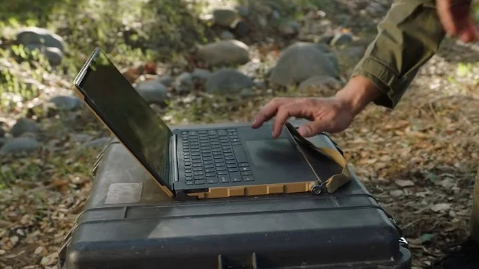 Anduril e Qualcomm BlueChip: il notebook rugged libero dalla Cina