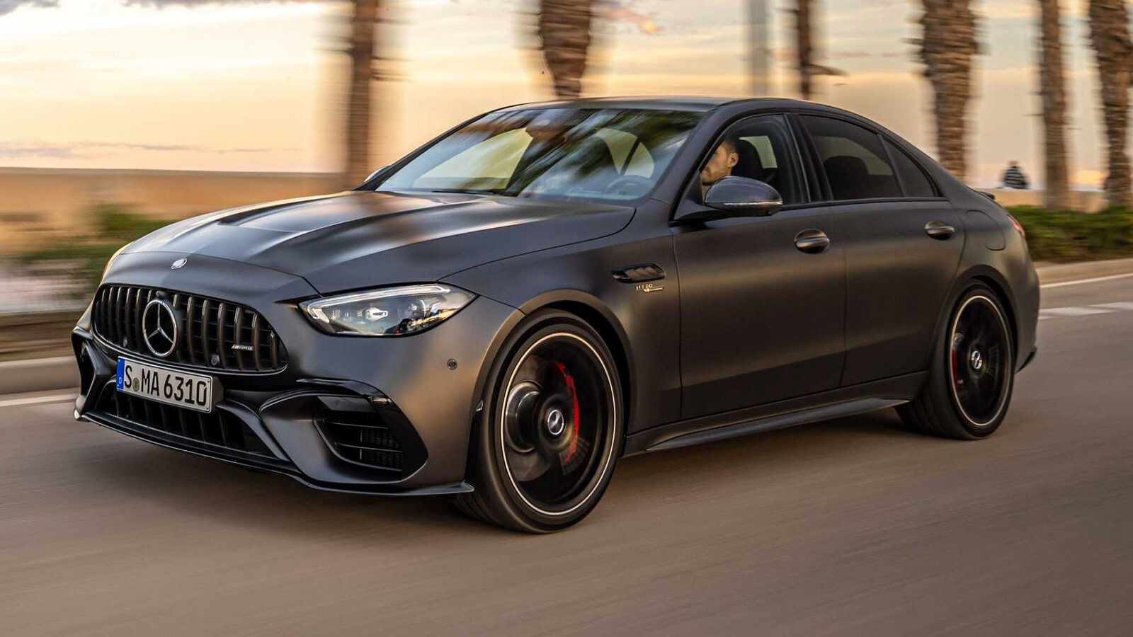 Mercedes-AMG C 63: allo studio versioni a benzina ed elettrica