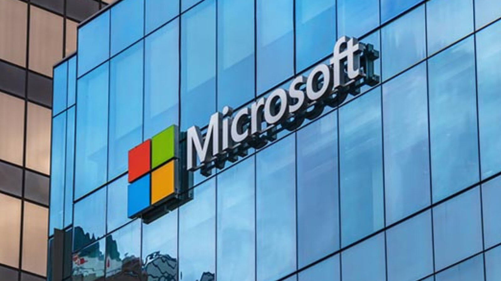Microsoft, uscita volontaria incentivata per 60.000 dipendenti