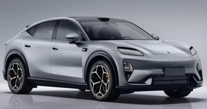 Aiva ME7 Aiva ME7, il SUV elettrico con CATL che ricorda la Porsche Macan