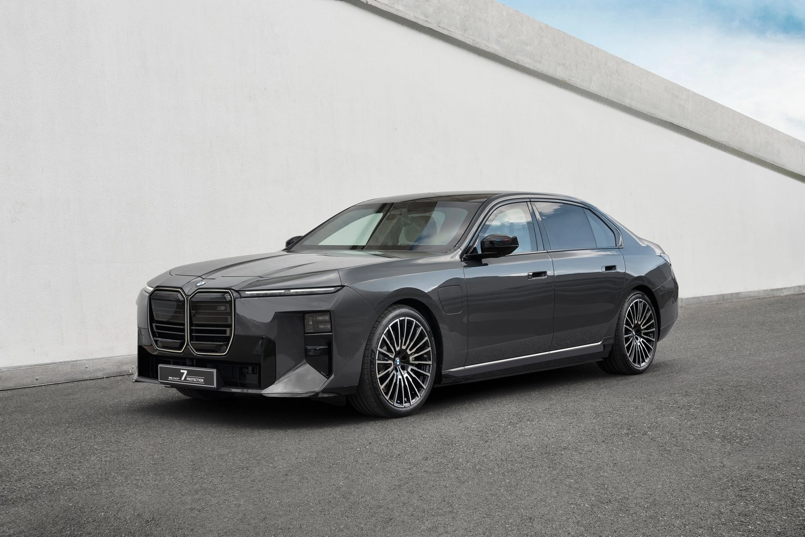 BMW Concept 7 Protection - dettaglio BMW Concept 7 Protection, la Serie 7 blindata che resta discreta