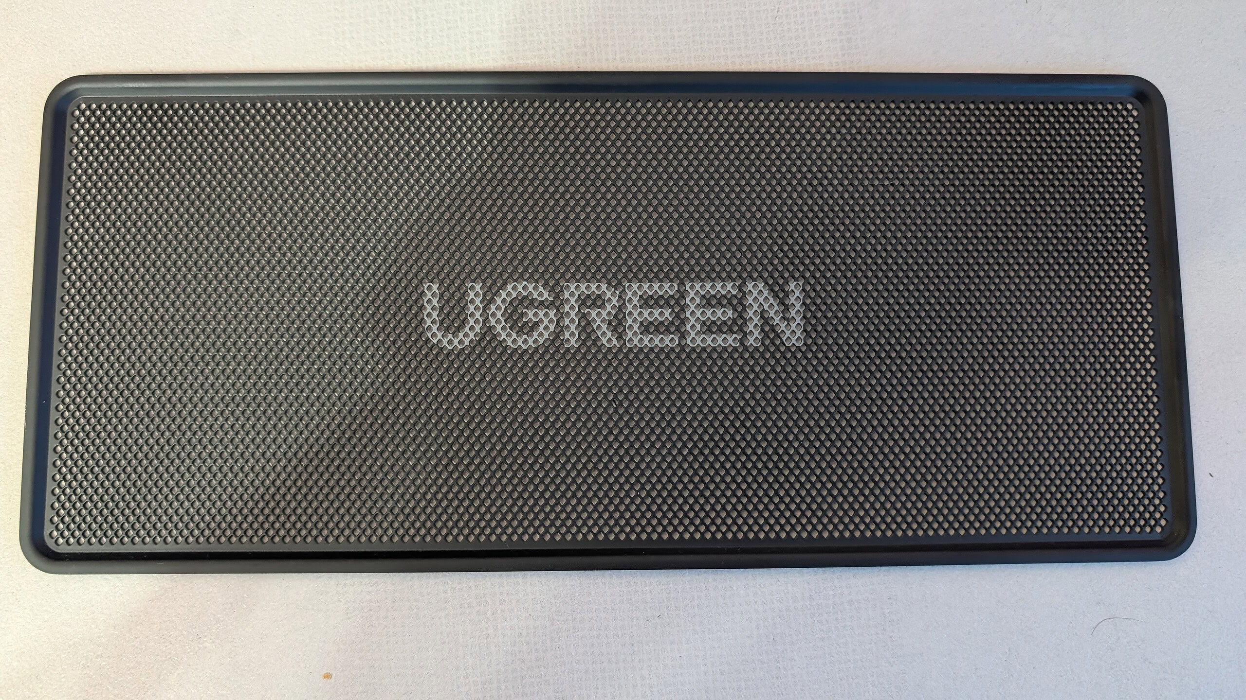 UGREEN DXP8800 Ultra - dettaglio UGREEN DXP8800 Ultra - dettaglio