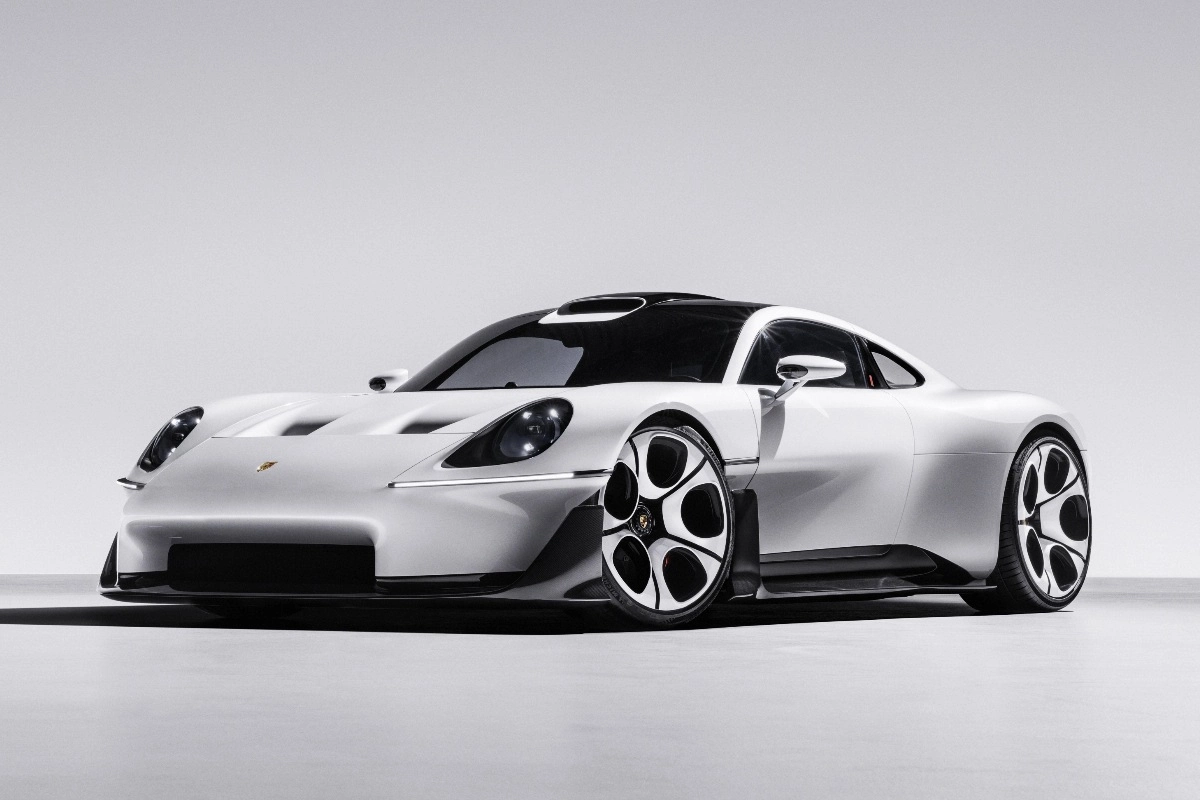 Porsche Mission S Porsche Mission S: la concept a motore centrale sopra la 911